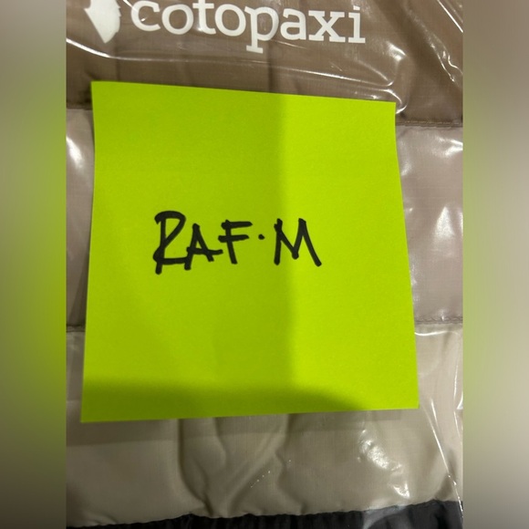 Cotopaxi Men’s Large Fuego Hooded Down Puffer Jacket Cinder Stripes Grey NWT - Picture 15 of 15